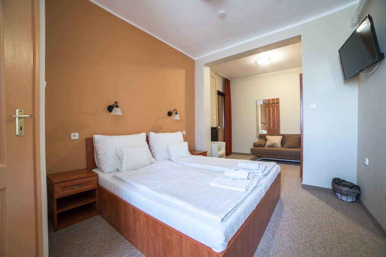 Pelso Panzio Bed & Breakfast Balatonmáriafürdő Dış mekan fotoğraf